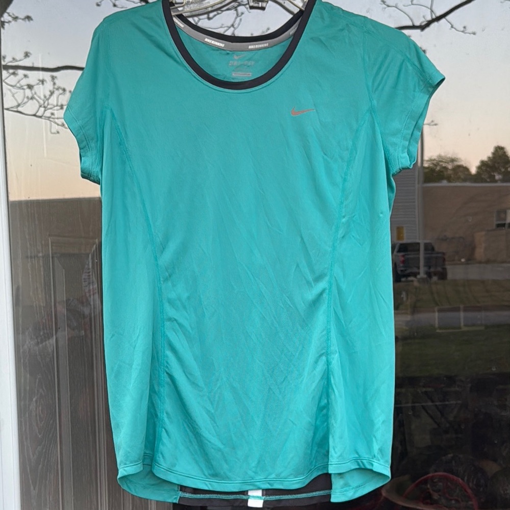 🚨B2G1 New NIKE Teal Blue Black White Athletic Top